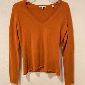 Vince v neck 100% cashmere sweater size medium
